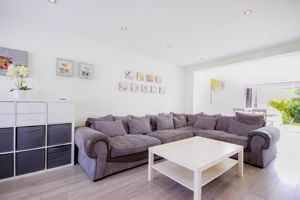 Photo 16- click for photo gallery